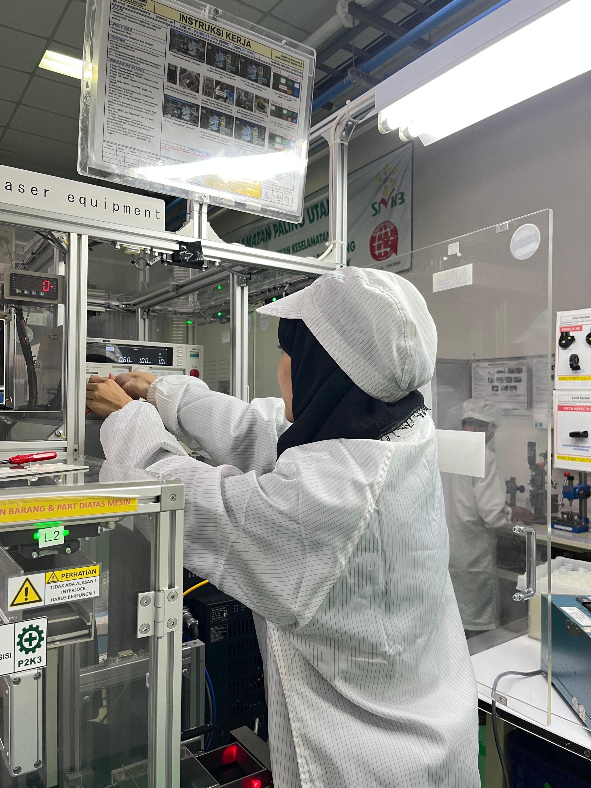 Kalibrasi AC withstanding voltage di PT Panasonic Gobel - PT Global Mandiri Instrumentasi.