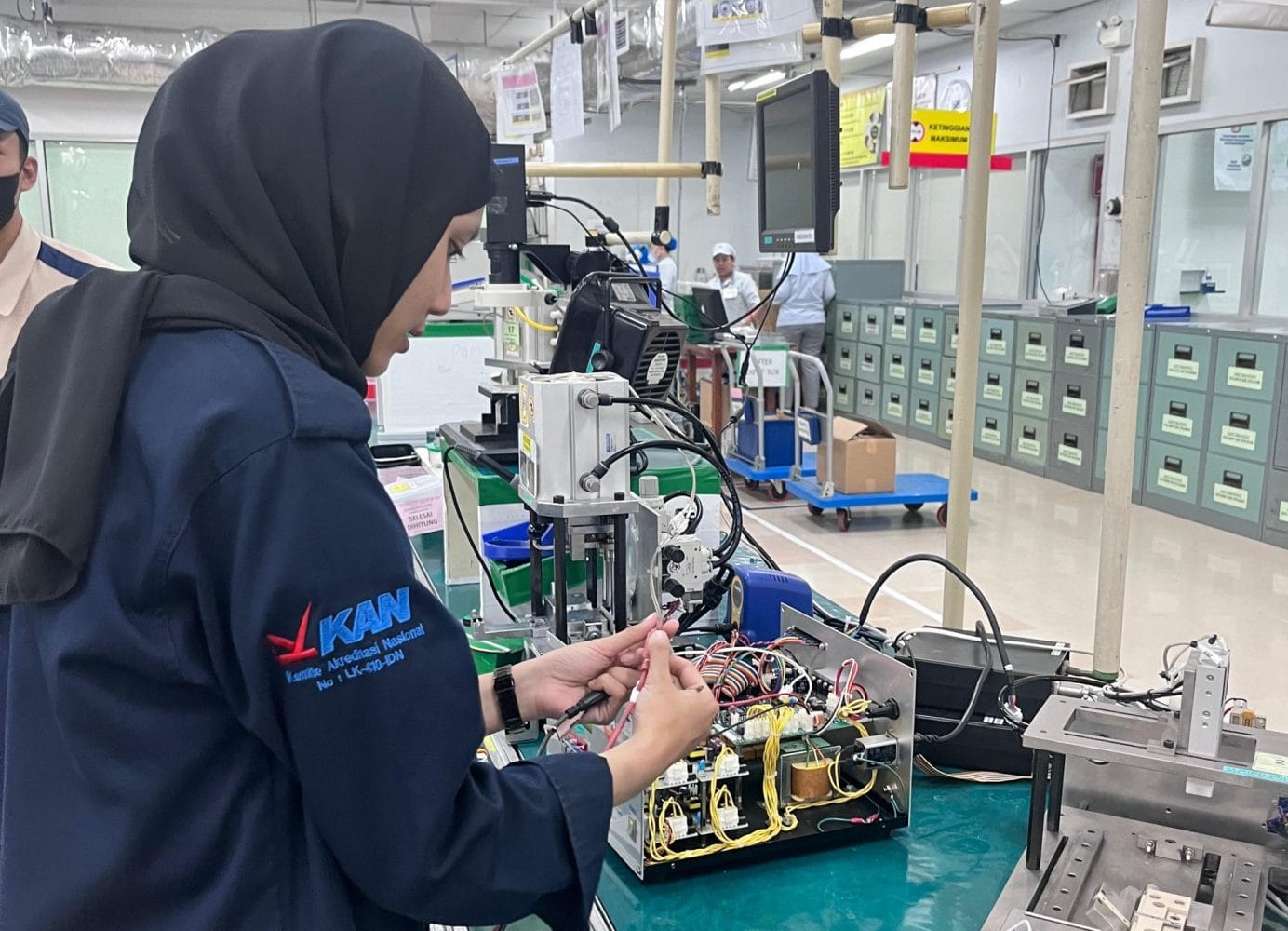 Kalibrasi Withstanding Voltage di PT Hirose Electric - PT Global Mandiri Instrumentasi